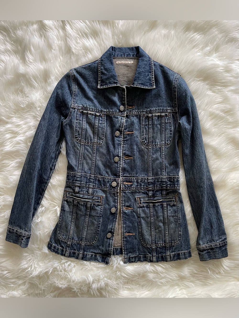 IZZUE EUC Woman’s Jean Jacket in Size S
